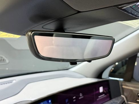 New 2025 Cadillac Escalade IQ Luxury 1 image 40