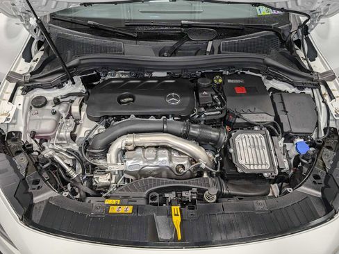Certified 2025 Mercedes-Benz GLA 250 4MATIC image 13