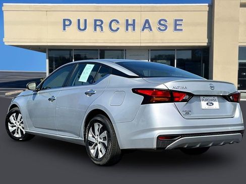 Used 2022 Nissan Altima 2.5 S FWD image 4