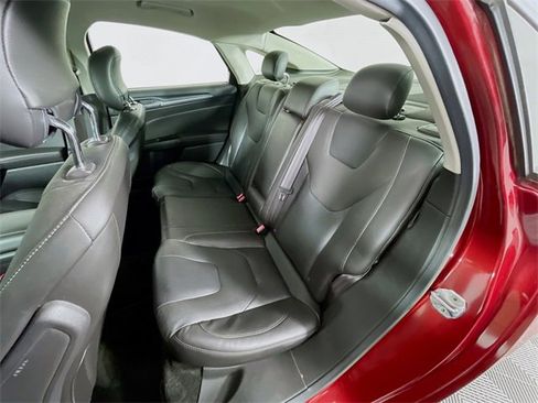 Used 2013 Ford Fusion Titanium image 24