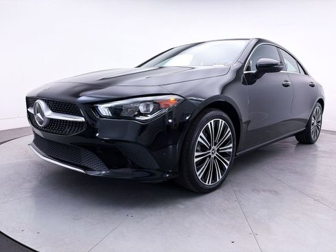 Used 2023 Mercedes-Benz CLA 250 w/ Premium Package image 12