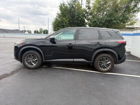 Used 2023 Nissan Rogue S FWD image 2