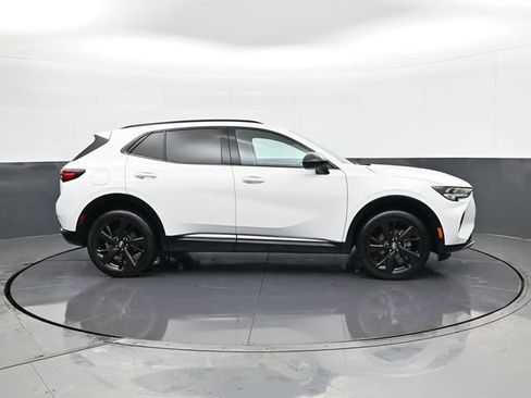 Used 2023 Buick Envision Essence w/ Sport Touring Package AWD/4WD image 4