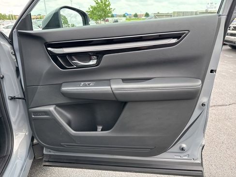 Used 2025 Honda CR-V EX-L image 40