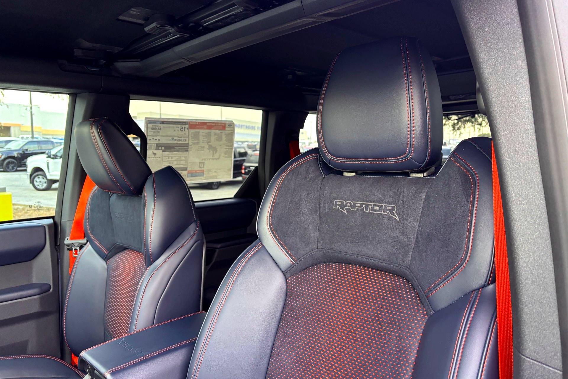 New 2025 Ford Bronco Raptor w/ Interior Carbon Fiber Pack AWD/4WD image 9