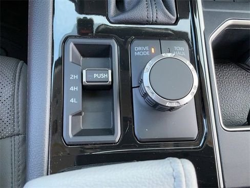 Used 2023 Toyota Tundra Limited image 23