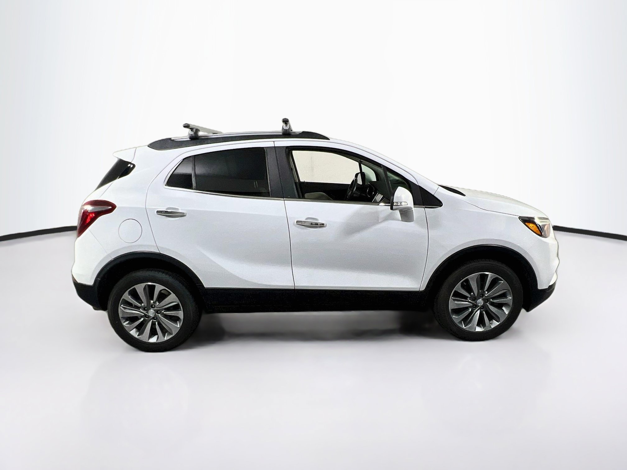 Used 2018 Buick Encore Preferred AWD/4WD image 4