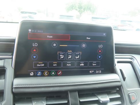 Used 2021 Chevrolet Tahoe Z71 w/ Z71 Off-Road Package AWD/4WD image 29