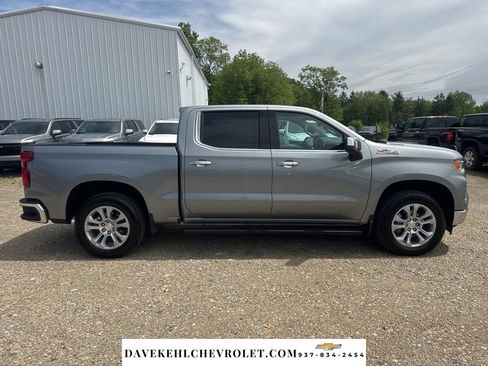 Used 2025 Chevrolet Silverado 1500 LTZ AWD/4WD image 7