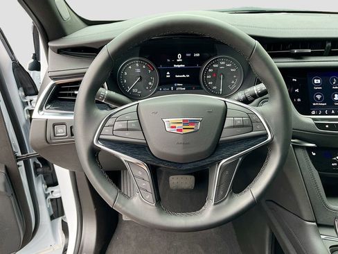 New 2026 Cadillac XT5 Premium Luxury w/ LPO, ONYX Package FWD image 17