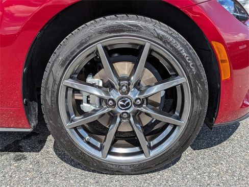Used 2019 MAZDA MX-5 Miata RF Grand Touring image 11