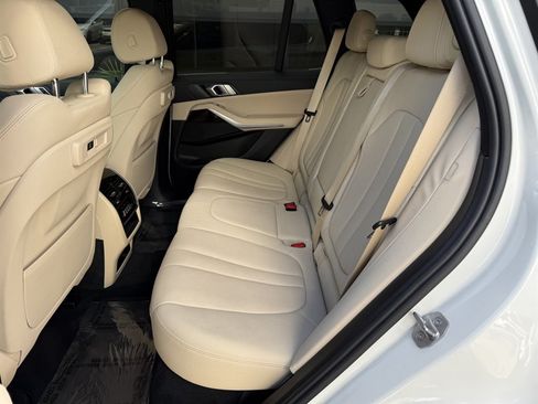 Used 2020 BMW X5 sDrive40i w/ Premium Package RWD image 15