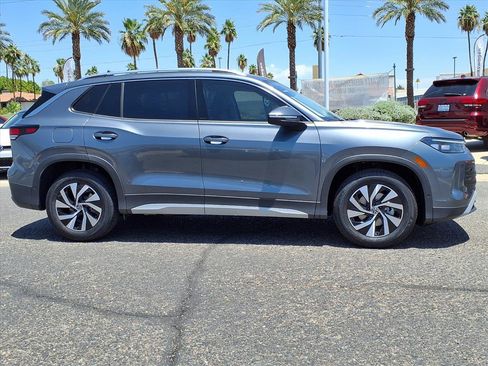 New 2026 Volkswagen Tiguan S image 5