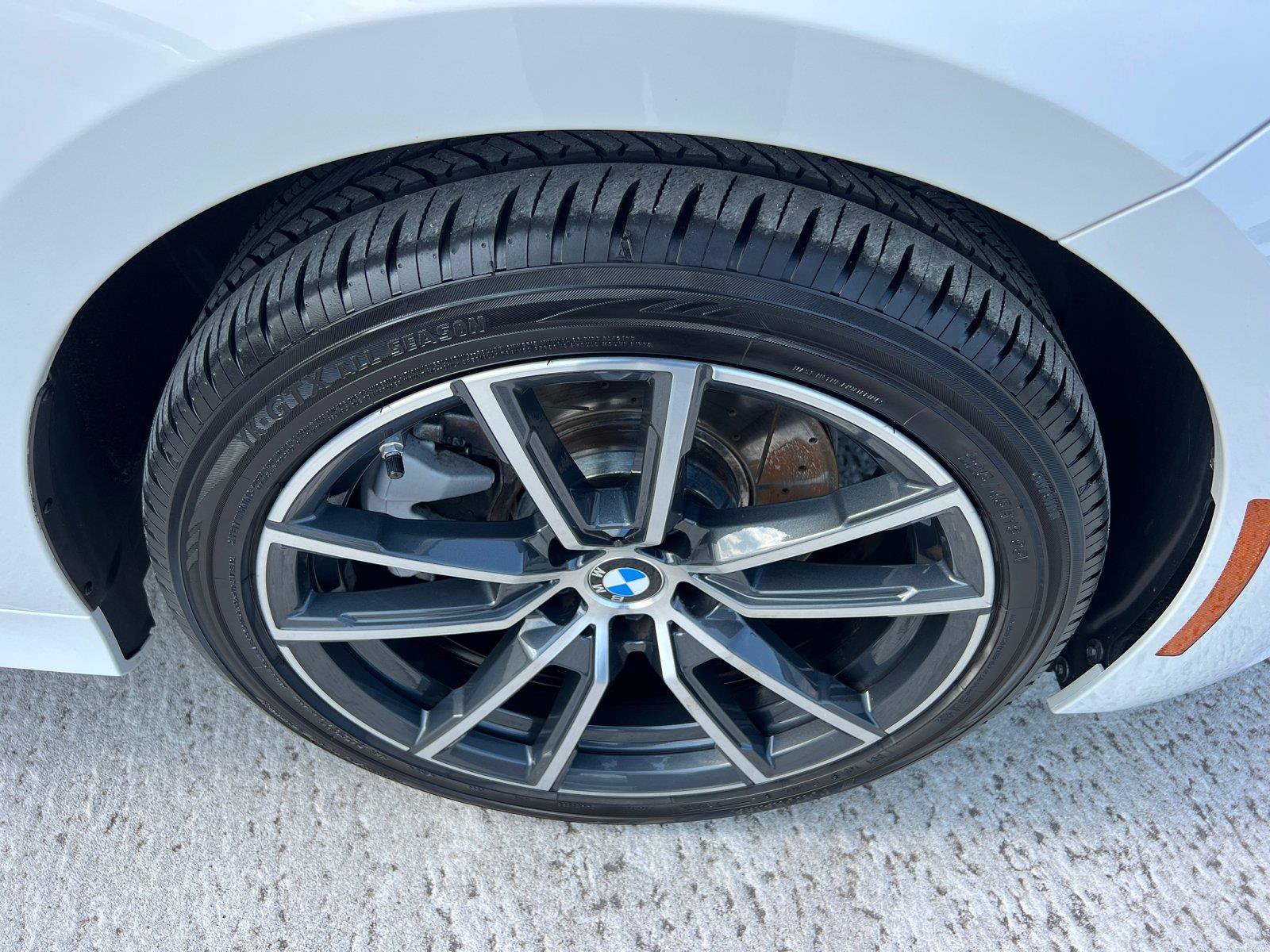 Used 2020 BMW 330i Sedan w/ Driving Assistance Package RWD image 12