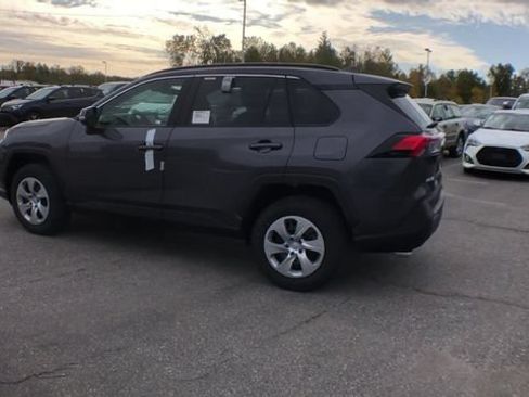Certified 2019 Toyota RAV4 LE AWD/4WD image 6
