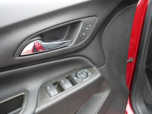 Used 2023 Chevrolet Equinox LT image 19