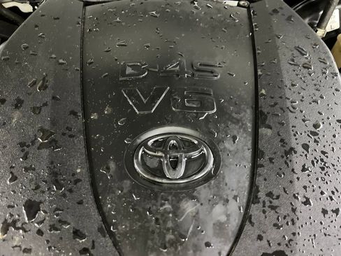 Used 2017 Toyota Tacoma TRD Sport w/ Premium & Technology Package image 10