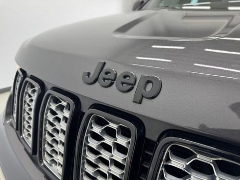 Used 2019 Jeep Grand Cherokee Altitude RWD image 36