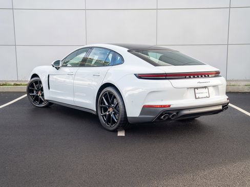 New 2026 Porsche Panamera 4 image 3