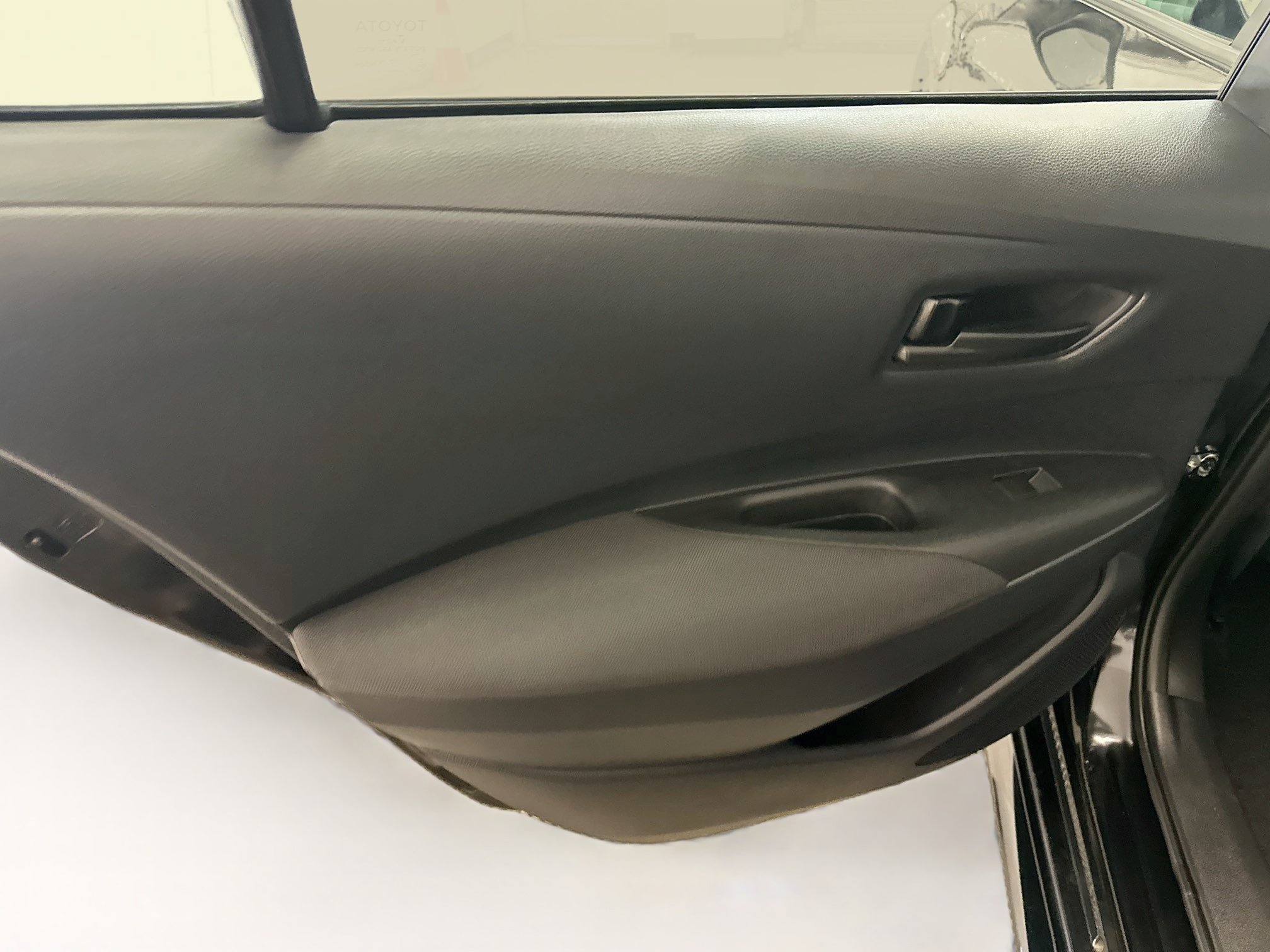 Used 2026 Toyota Corolla LE FWD image 27