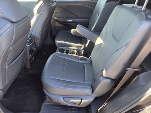 Used 2024 Lexus TX 500h 500h F SPORT Premium image 11