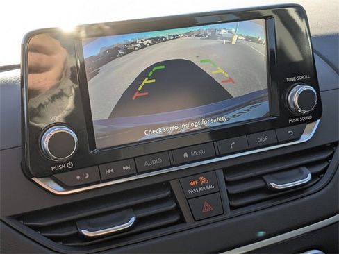 Used 2024 Nissan Altima 2.5 S image 16