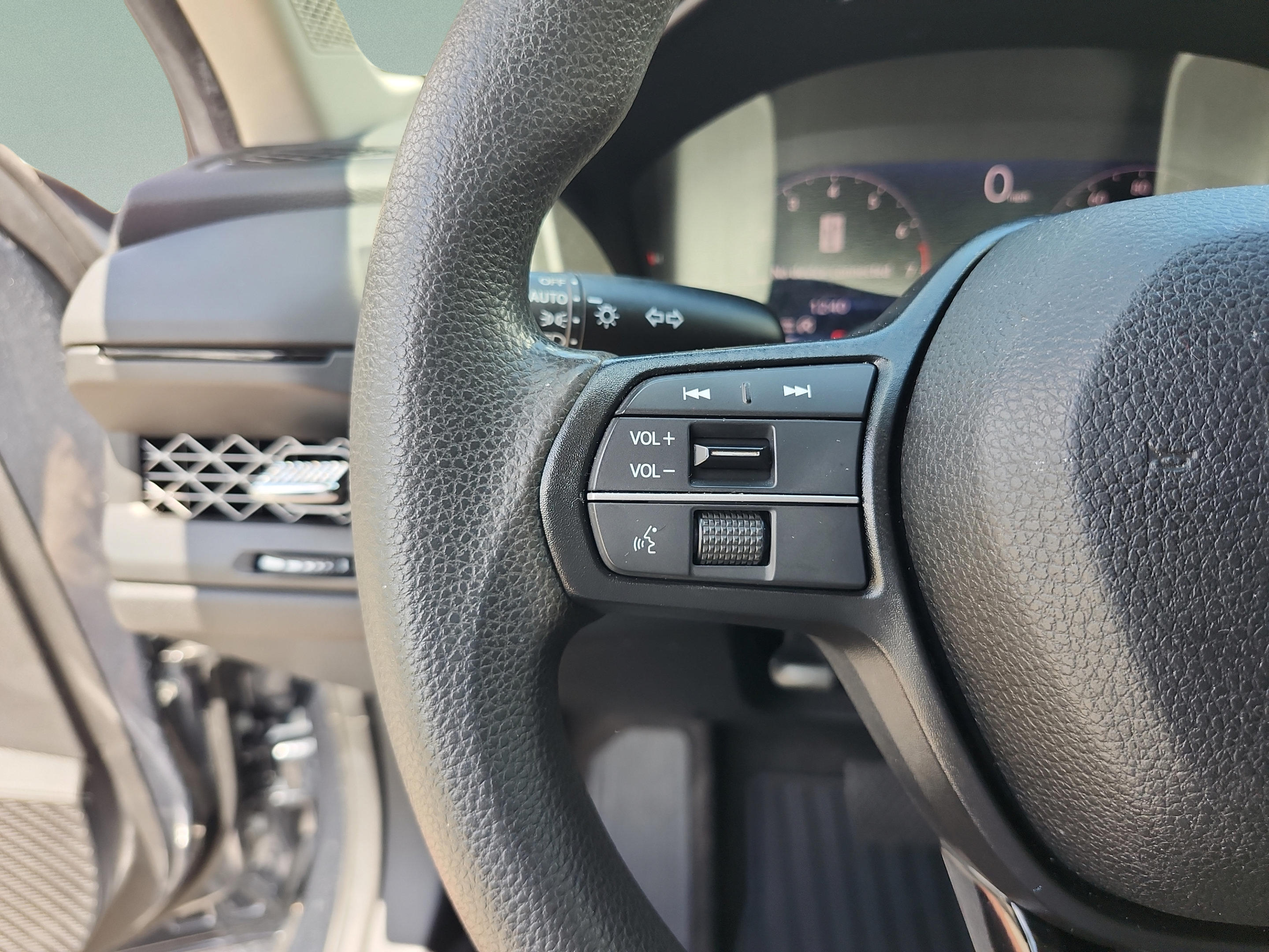 Used 2024 Honda Accord EX image 13