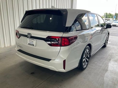 Certified 2026 Honda Odyssey EX-L image 23