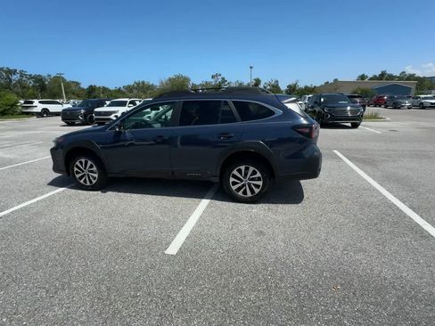 Used 2025 Subaru Outback Premium AWD/4WD image 5