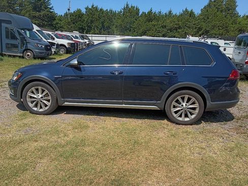 Used 2017 Volkswagen Golf Alltrack S AWD/4WD image 8