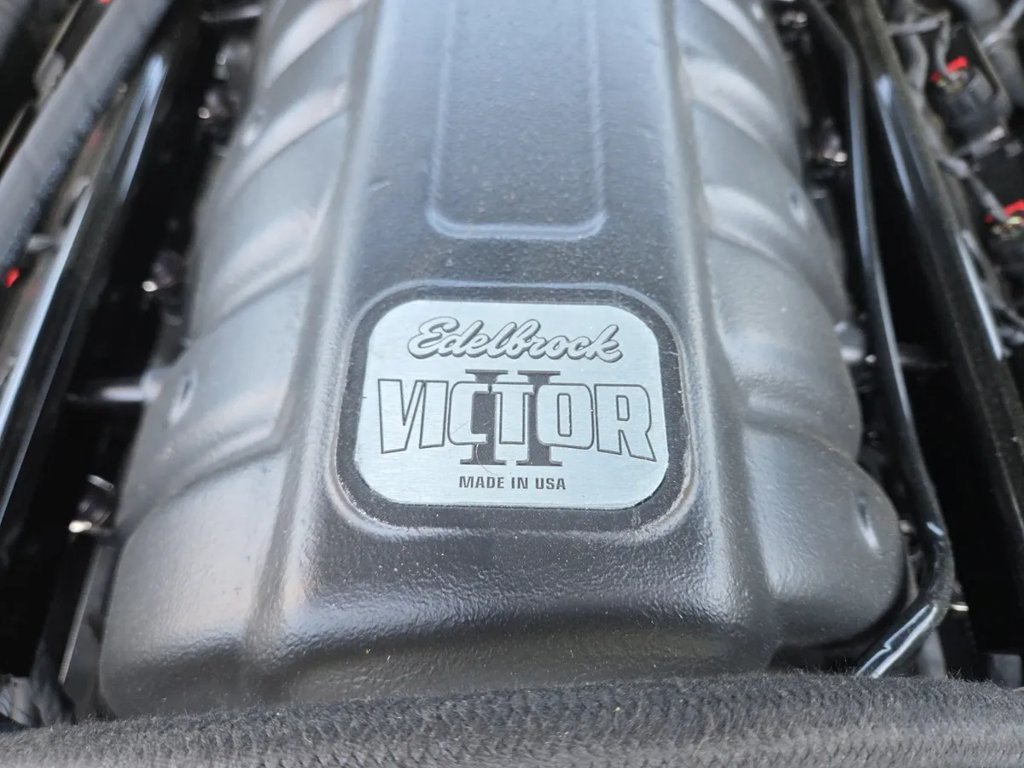 Used 2015 Dodge Challenger R/T Scat Pack w/ Scat Pack Appearance Package RWD image 9