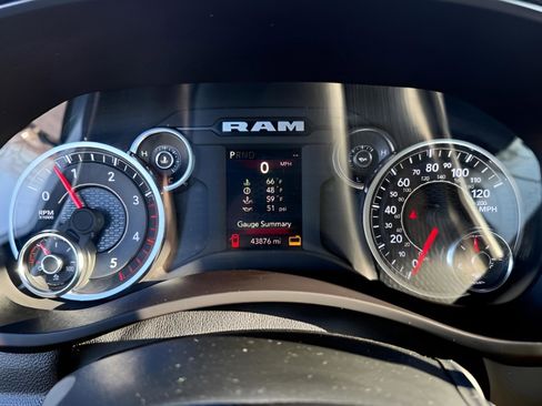 Certified 2023 RAM 3500 Big Horn AWD/4WD image 28