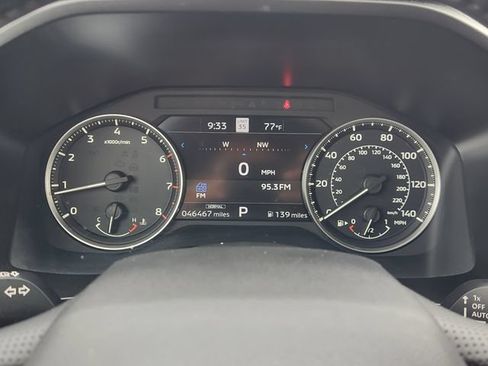 Used 2024 Mitsubishi Outlander SE FWD image 17