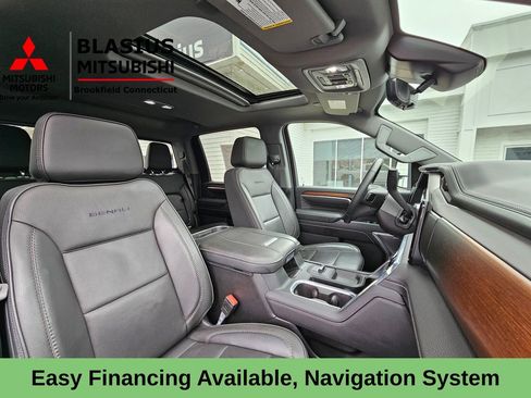 Used 2025 GMC Sierra 2500 Denali w/ Denali Reserve Package image 13