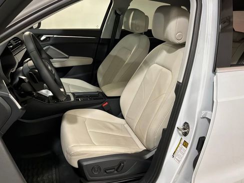 Used 2025 Audi Q3 2.0T Premium w/ Convenience Package image 7