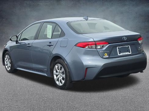 Used 2023 Toyota Corolla LE AWD/4WD image 3