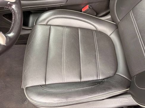 Used 2021 GMC Acadia Denali w/ Denali Technology Package FWD image 23