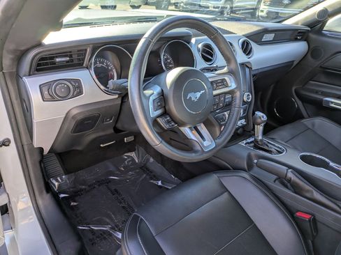 Used 2016 Ford Mustang GT Premium image 14