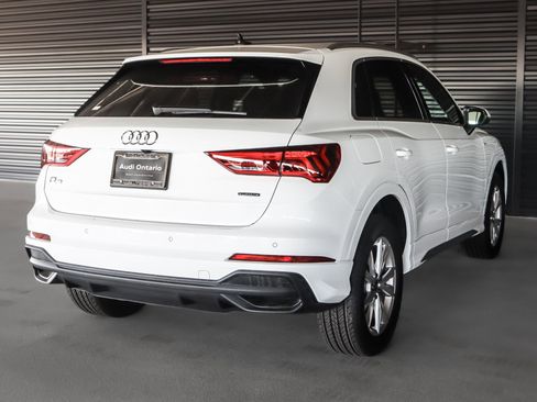 New 2025 Audi Q3 2.0T Premium image 16
