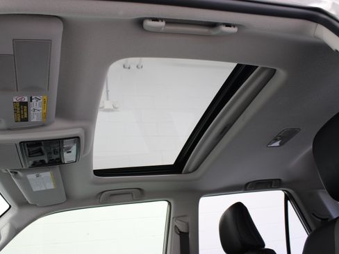 Used 2024 Toyota 4Runner SR5 Premium w/ Moonroof Package RWD image 27
