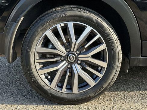 Used 2021 Nissan Kicks SV image 31