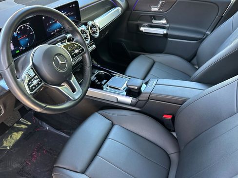 Certified 2023 Mercedes-Benz EQB 300 4MATIC image 4