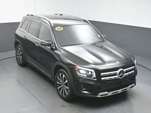 Used 2020 Mercedes-Benz GLB 250 GLB 250 w/ Premium Package image 40
