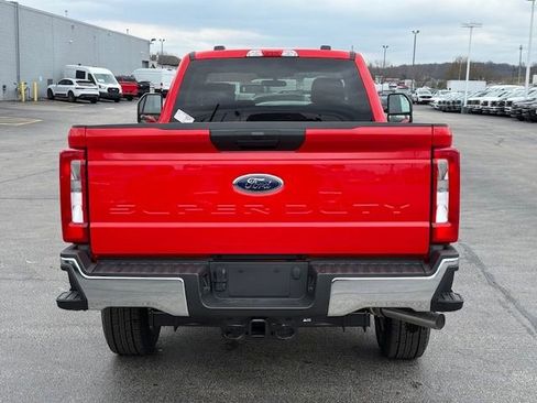 New 2025 Ford F350 XLT image 5