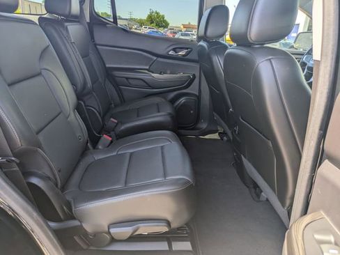 Used 2023 GMC Acadia SLT AWD/4WD image 25