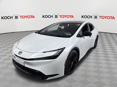 New 2026 Toyota Prius Plug-In Hybrid image 3