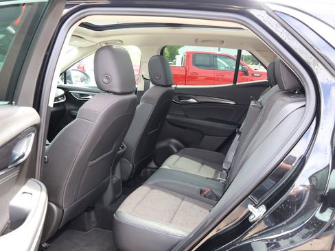 Used 2022 Buick Envision Preferred FWD image 11