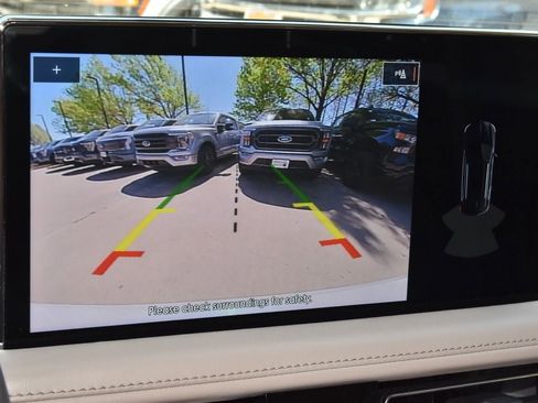 Used 2023 Lincoln Nautilus Reserve image 28