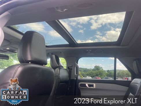 Used 2023 Ford Explorer XLT w/ Equipment Group 202A AWD/4WD image 16