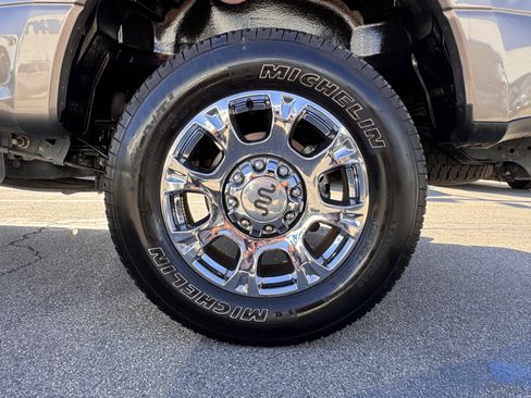 Certified 2022 Ford F350 King Ranch w/ Chrome Package image 11